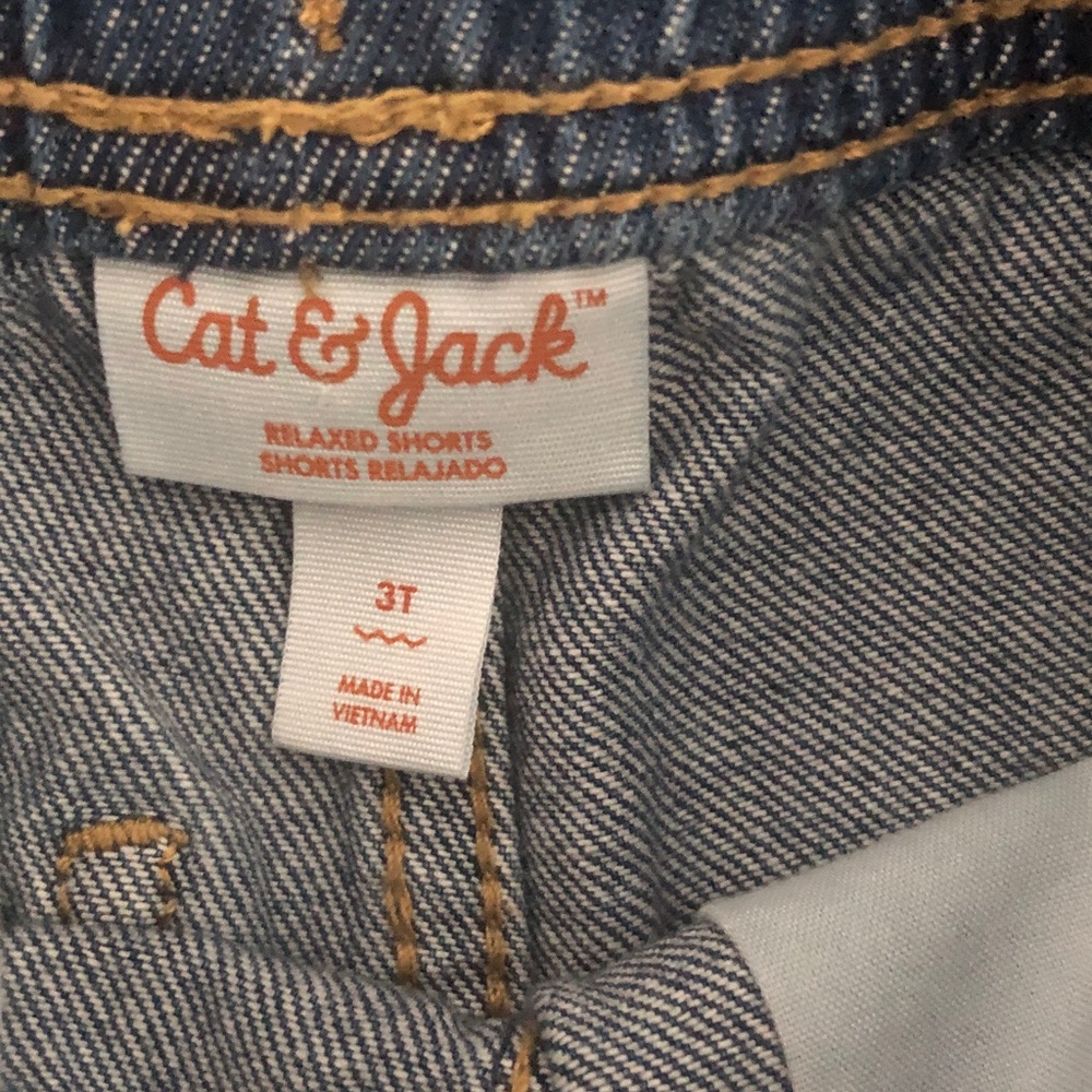 🍄 Cat & Jack 2T Button Up Sailboat Top with 3T Denim Shorts - Picture 6 of 7